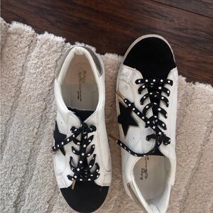 Vintage Havana Black and White Sneakers